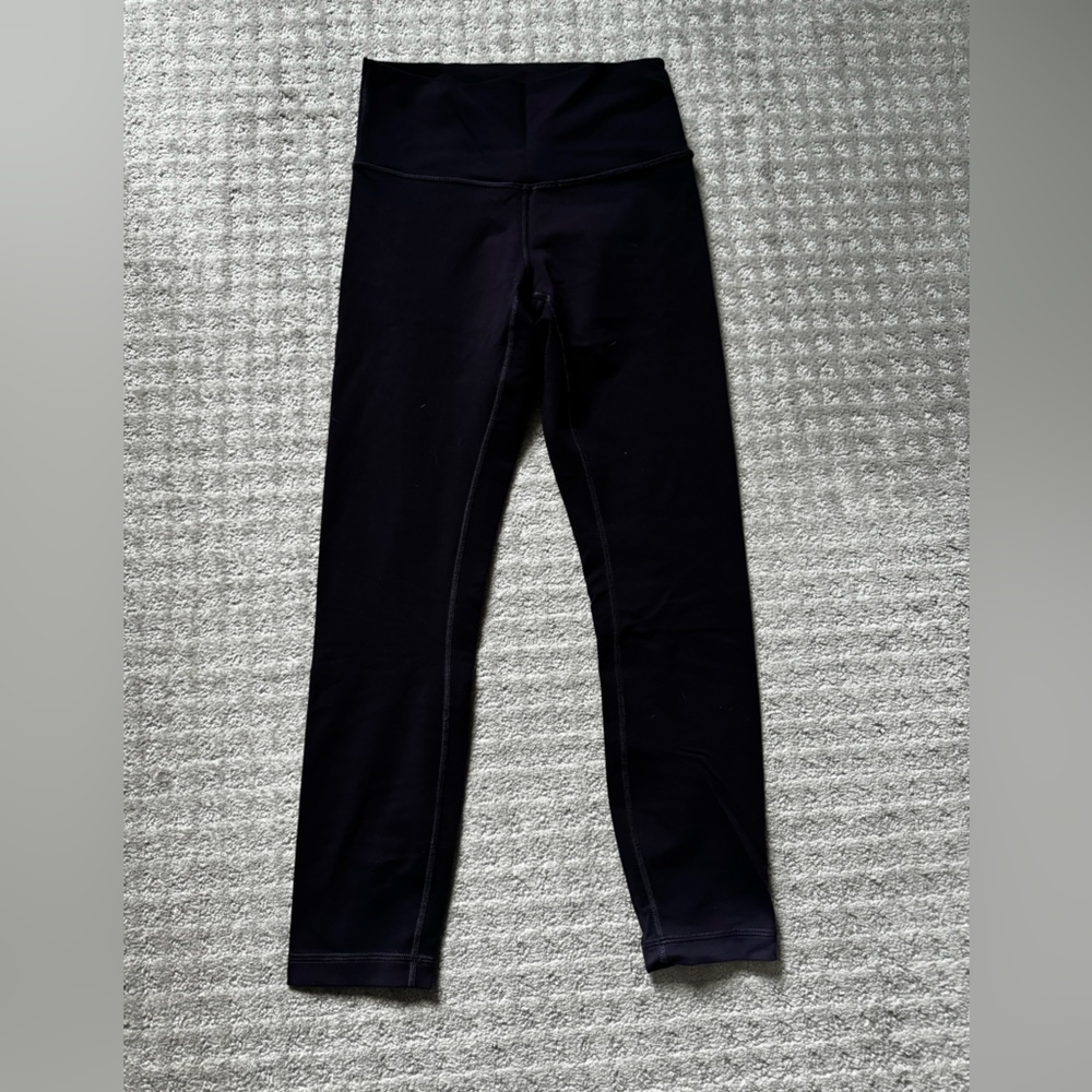 Lululemon purple leggings Size 6